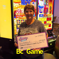 A Ascensão dos Esportes Eletrônicos: Um Novo Paradigma no Entretenimento